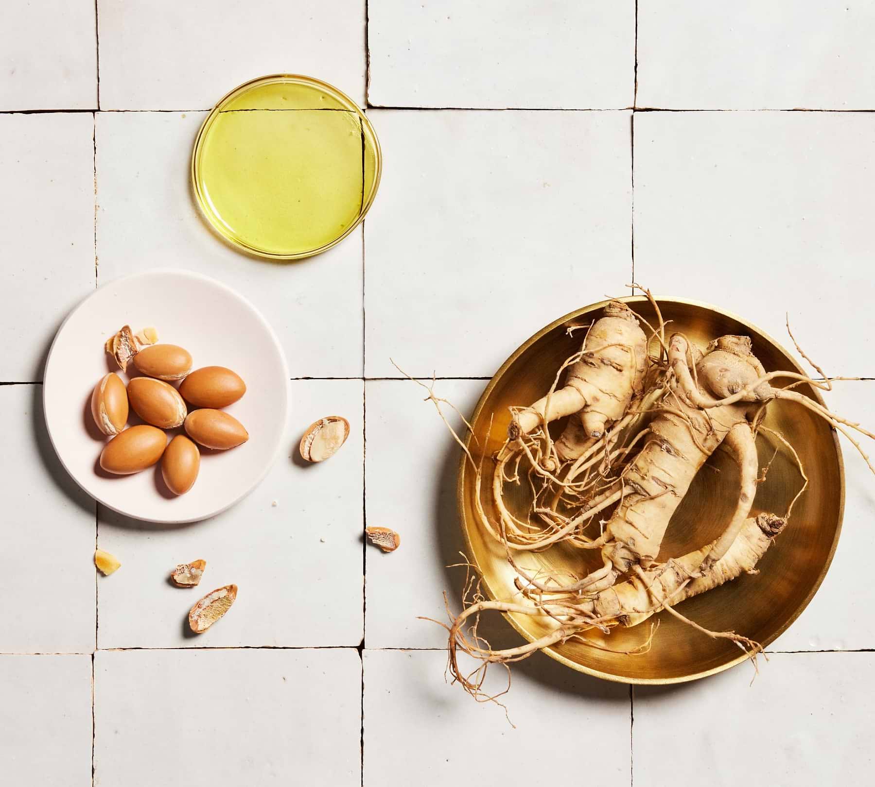 Argan nuts, ginseng root and oil in the brand’s ingredient photograph